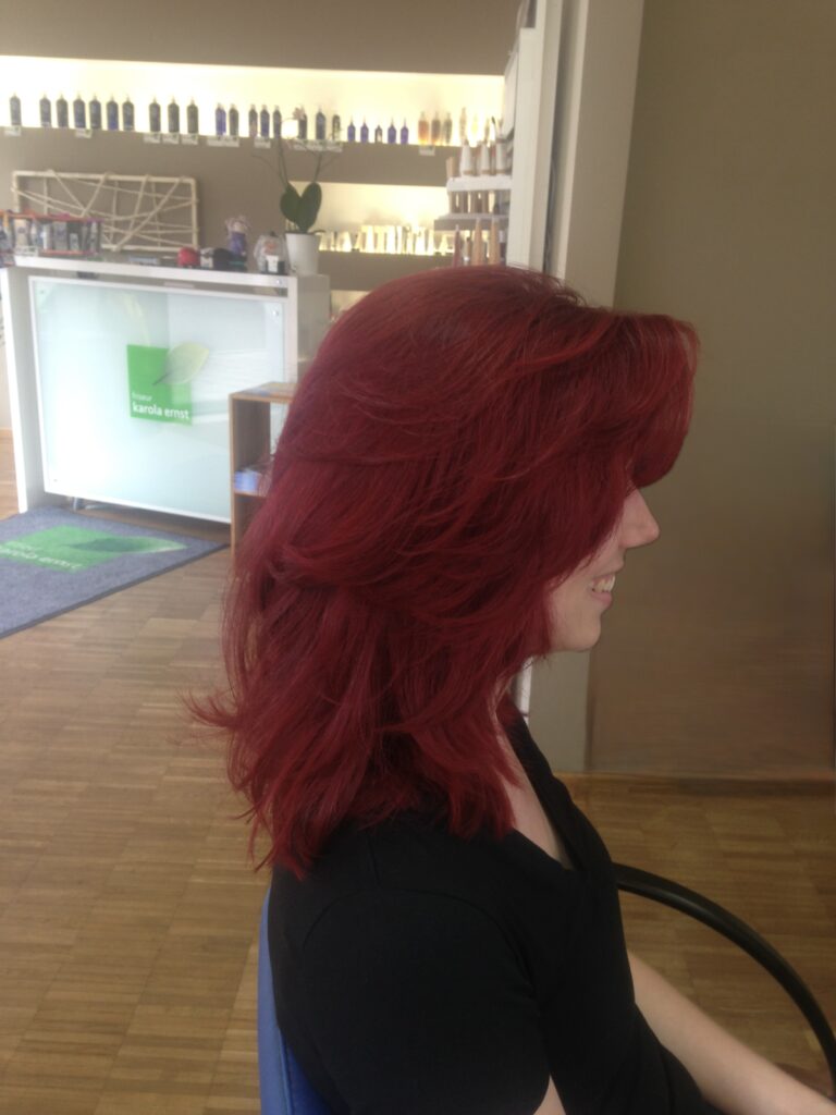 Rote Frau2